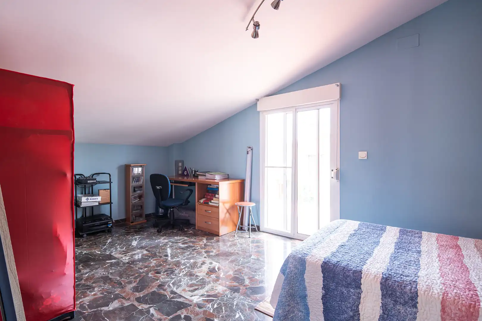 Dormitori de Casa adosada en venda en Huétor Vega amb Aire condicionat, Jardí privat i Terrassa