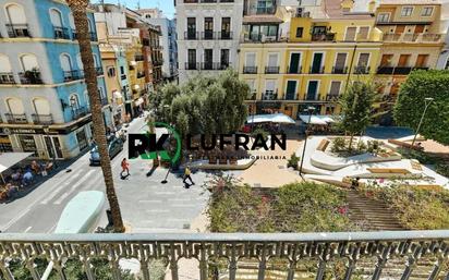Vista exterior de Pis en venda en Alicante / Alacant