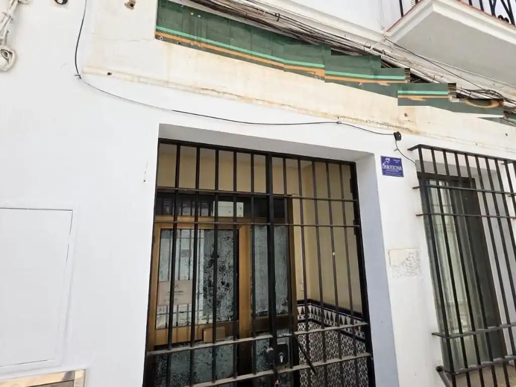 Business premises for sale in Zuheros, imagen 2
