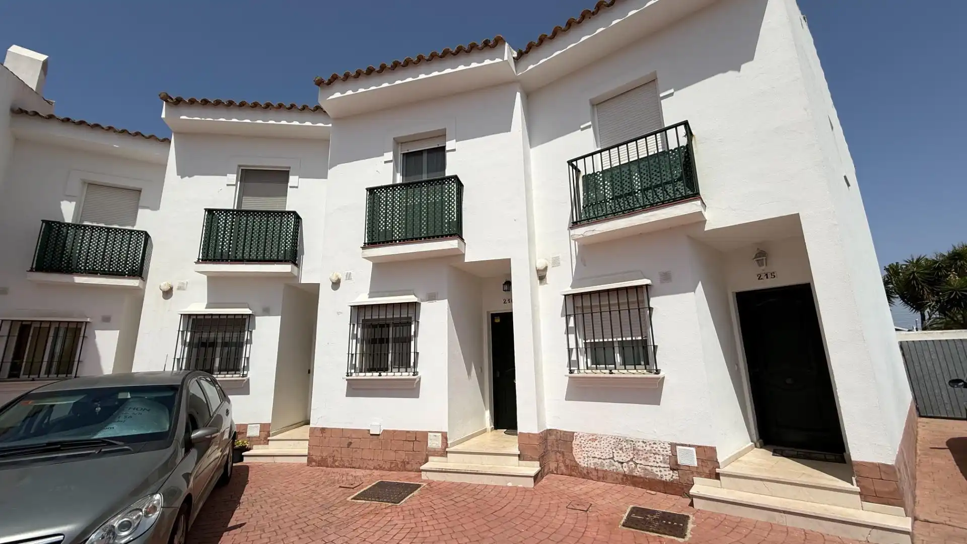 Vista exterior de Casa adosada en venta en Chiclana de la Frontera