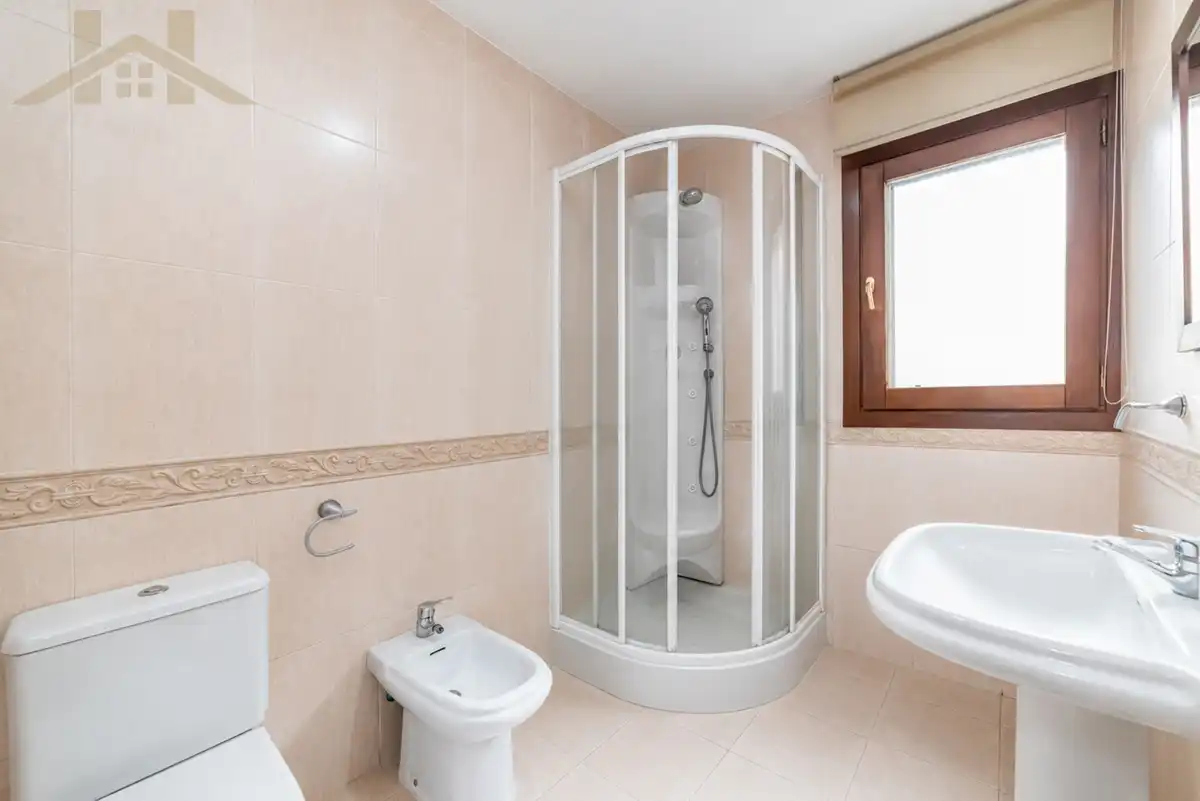 Detached homes for sale in Las Aves