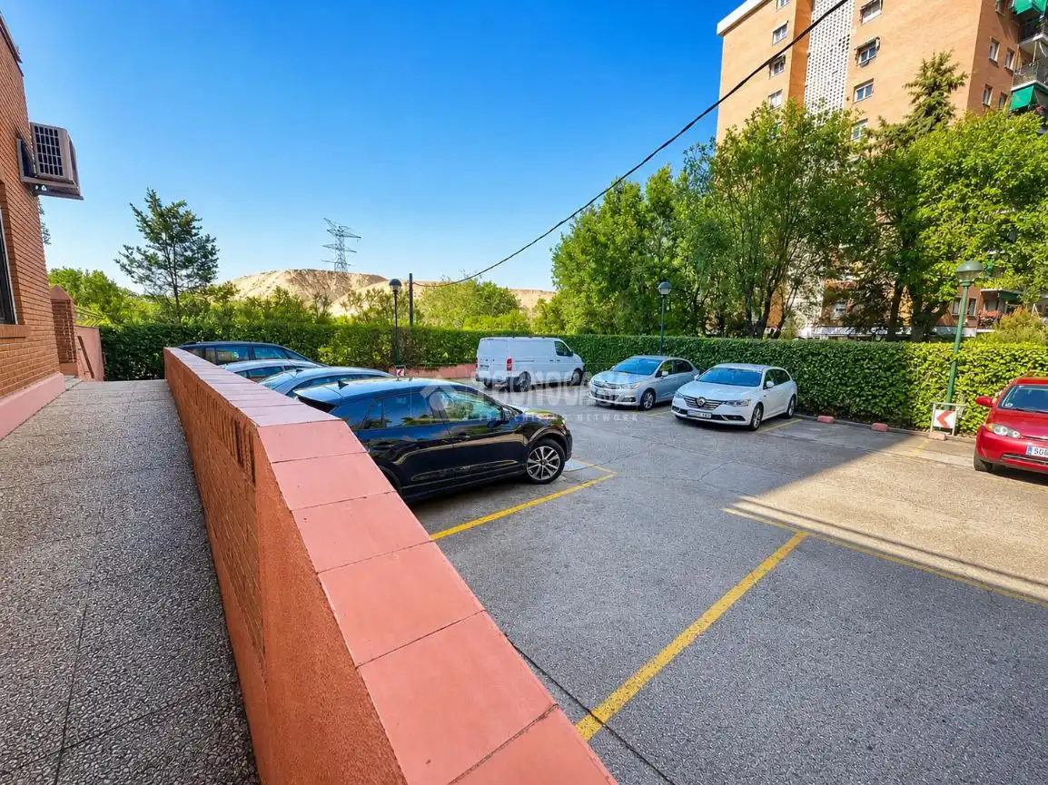 Parking de Piso en venta en Madrid con Aire acondicionado