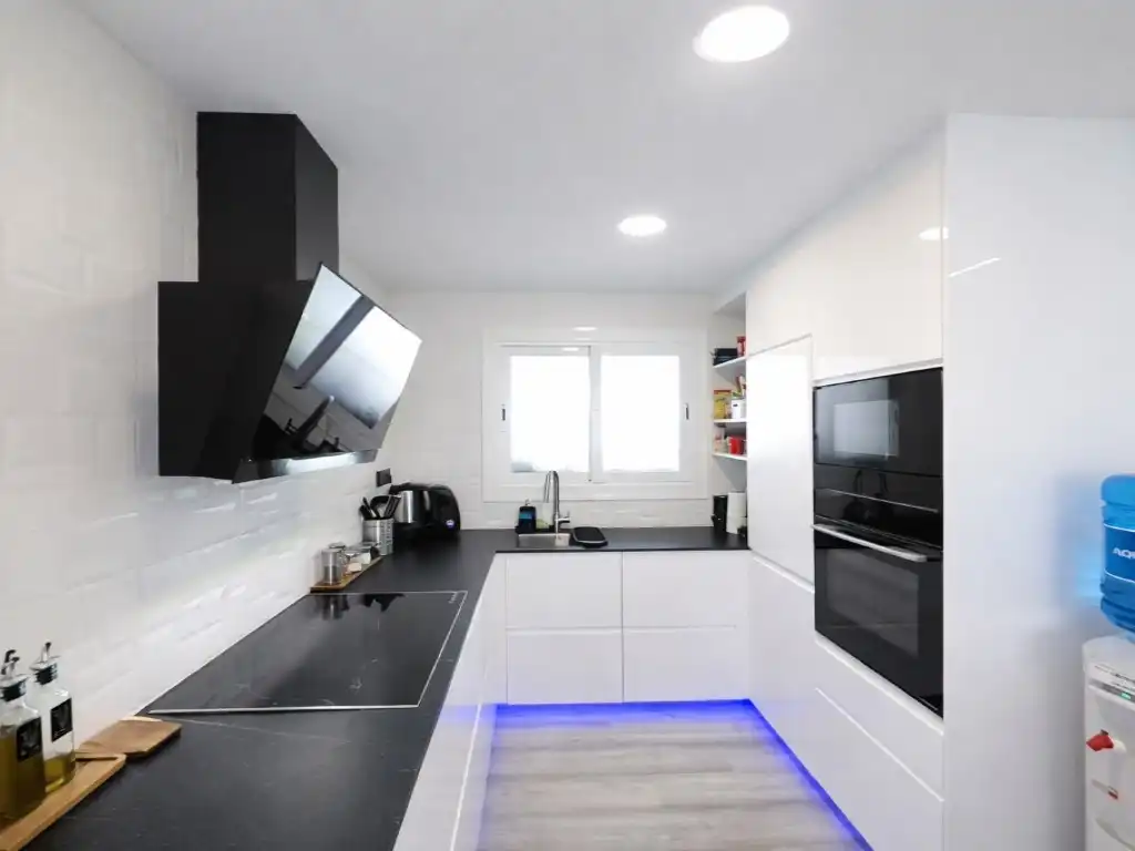 Casa o chalet en venta en Avenida Vilanova I Geltru, Can Nicolau - Les Sorres - Valparaiso