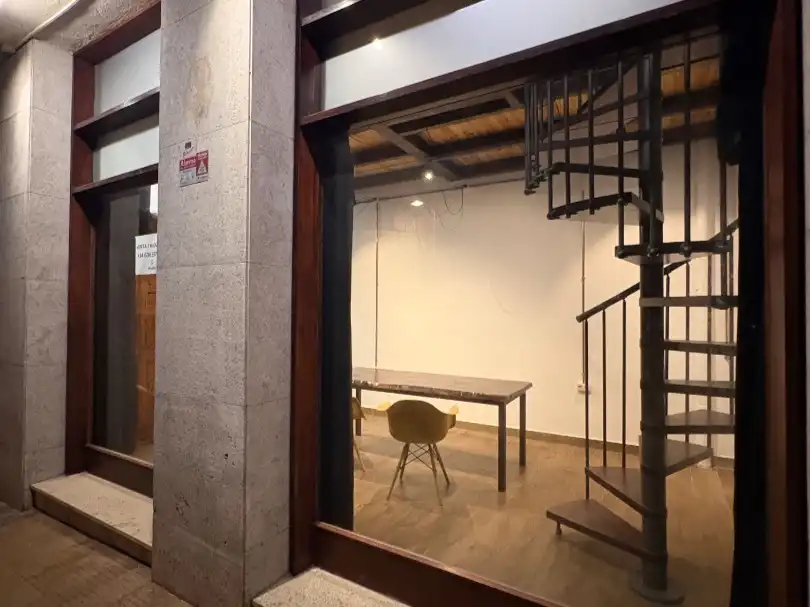 Local comercial en venda a Carrer Orient 2, imagen 2