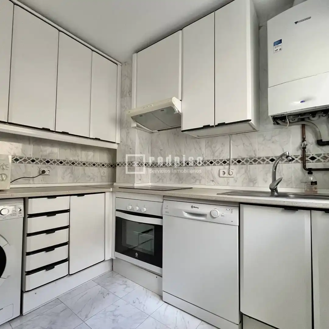 Cocina de Piso de alquiler en Madrid con Aire acondicionado, Calefacción y Amueblado