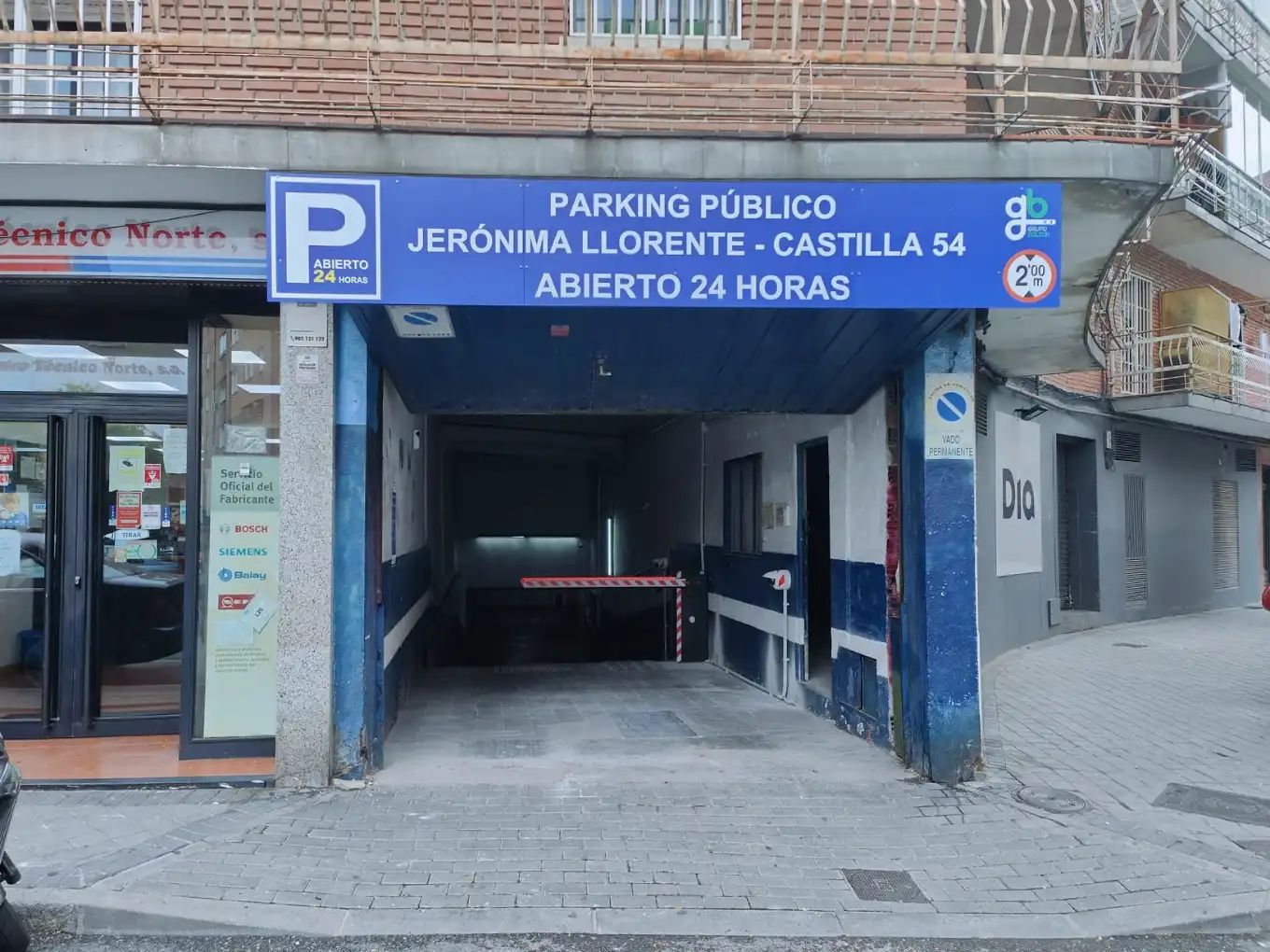 Parking de Garaje de alquiler en Madrid con Alarma