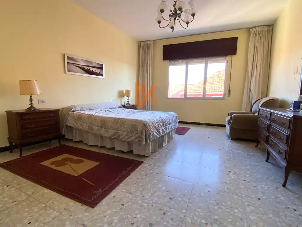 Habitación de Casa adosada en venta en Ribeira con Jardín privado, Horno y Microondas