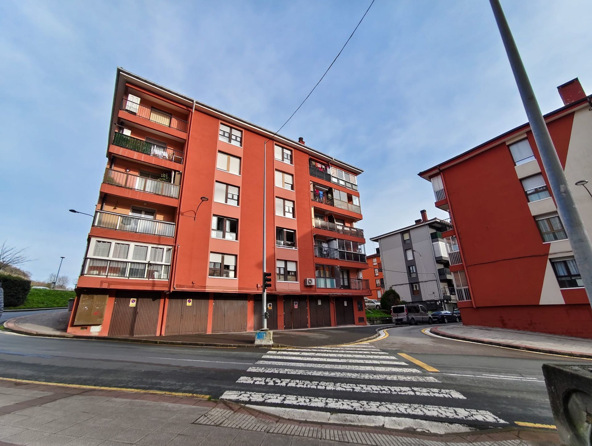 Exterior view of Garage for sale in Urnieta