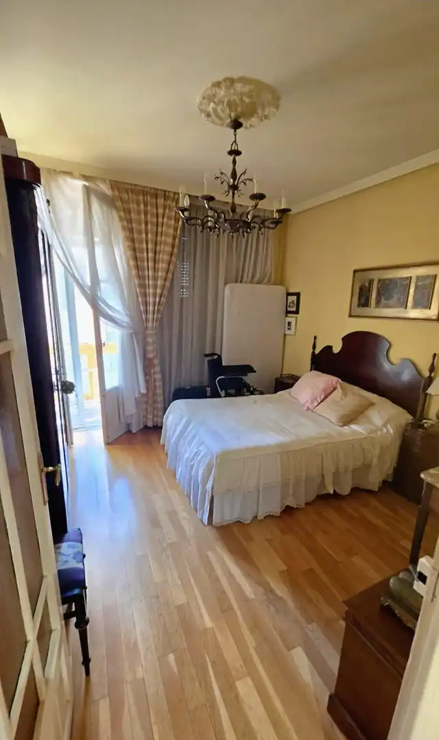 Habitación de Piso de alquiler en Zaragoza con Aire acondicionado, Calefacción y Parquet