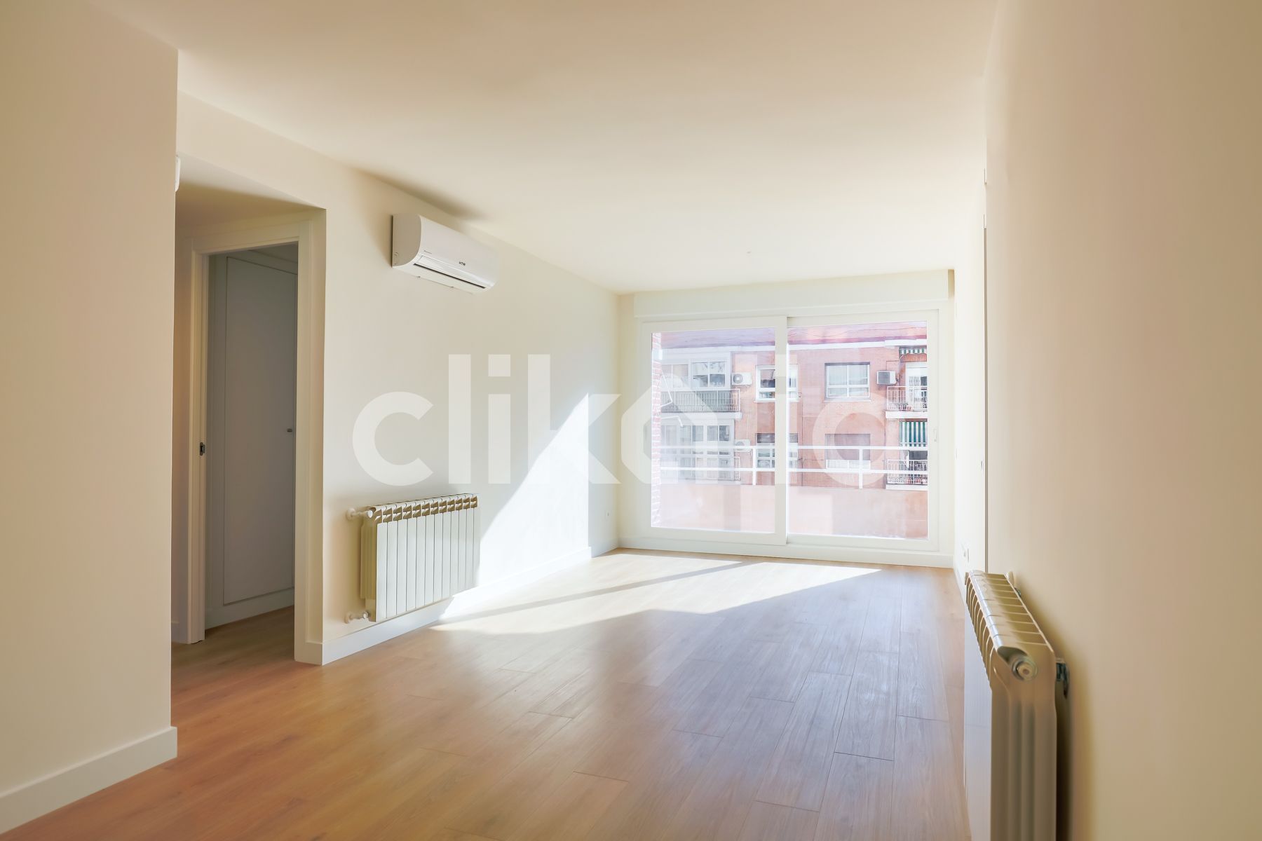 Dormitori de Pis en venda en  Madrid Capital amb Aire condicionat, Calefacció i Terrassa