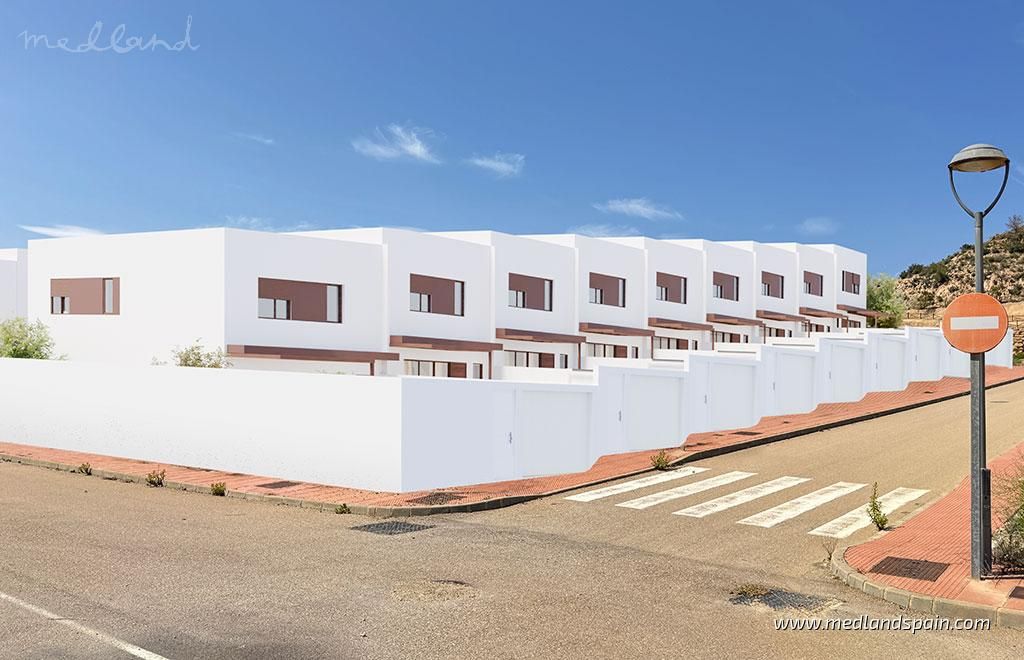 Vista exterior de Casa adosada en venda en Antas amb Terrassa