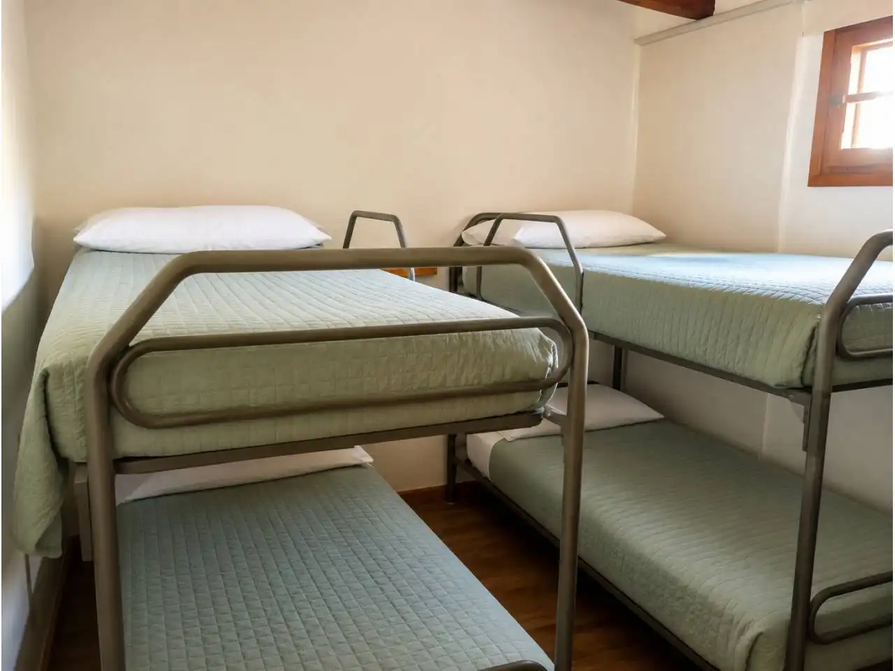 Dormitori de Casa o xalet en venda en La Vall de Bianya