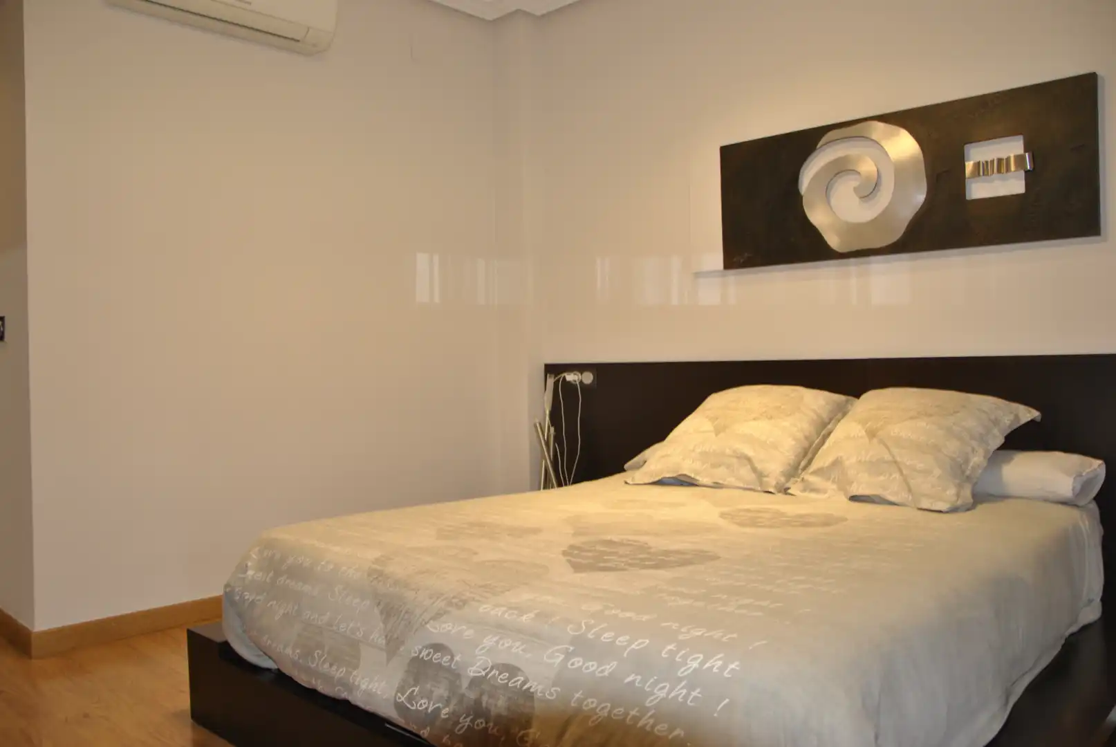 Habitación de Piso de alquiler en Plasencia con Aire acondicionado, Calefacción y Jardín privado