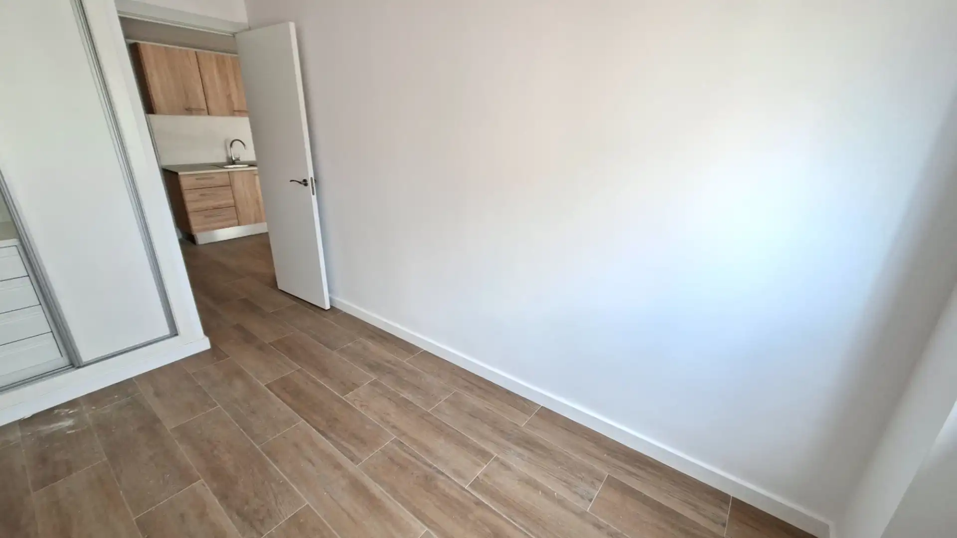 Wohnung zum Verkauf in Alicante / Alacant mit Klimaanlage und Terrasse