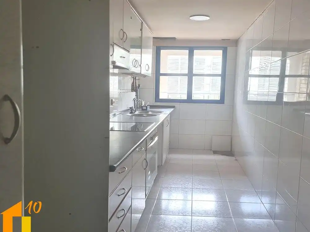 Küche von Wohnung zum Verkauf in Burgos mit Heizung