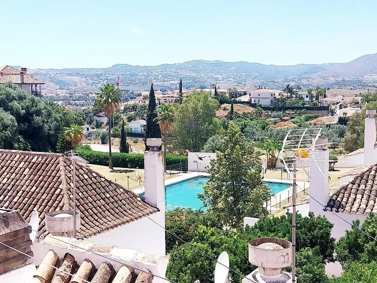 Außenansicht von Einfamilien-Reihenhaus zum Verkauf in Mijas mit Klimaanlage, Heizung und Terrasse