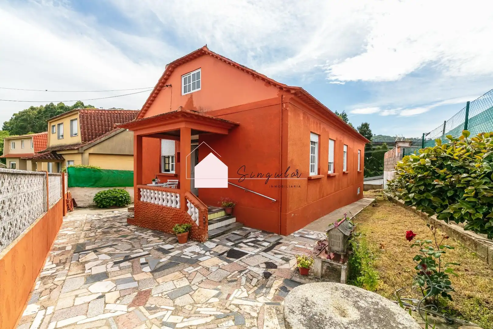 Vista exterior de Casa o chalet en venta en Vigo  con Calefacción, Jardín privado y Trastero