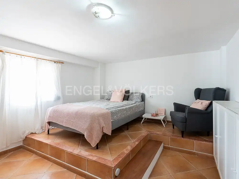 Dormitori de Casa o xalet en venda en Alberic amb Aire condicionat, Calefacció i Jardí privat