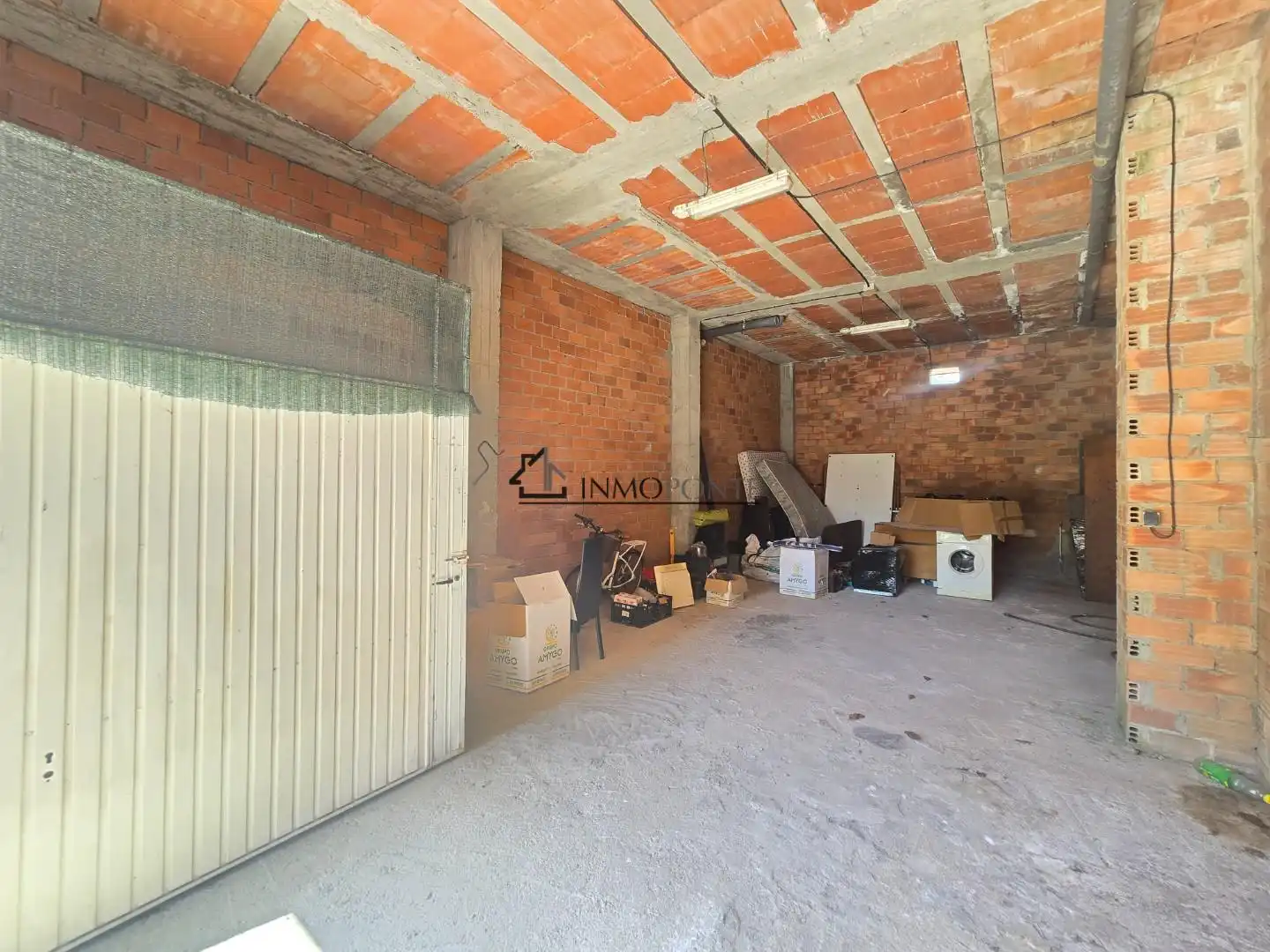 Commercial properties for sale in Moraña