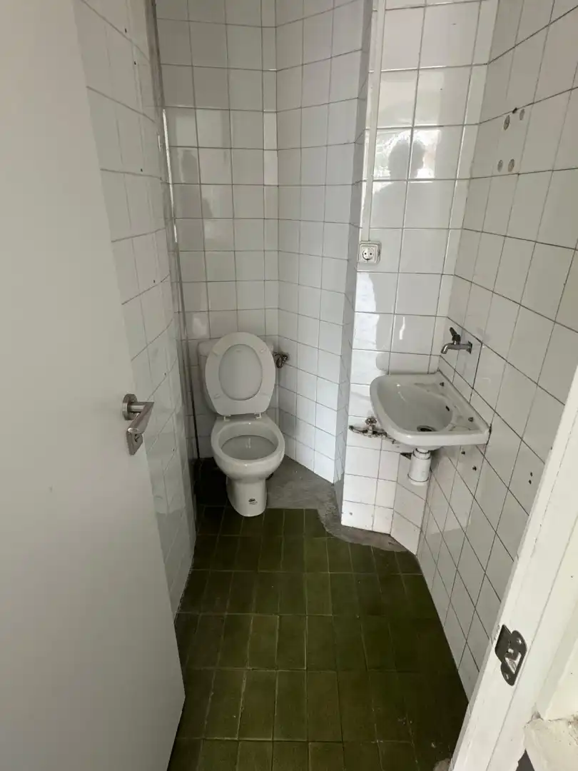 Badezimmer von Geschaftsraum zur Miete in Lugo