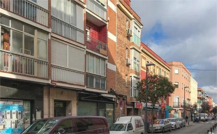 Vista exterior de Local en venta en  Madrid Capital con Amueblado