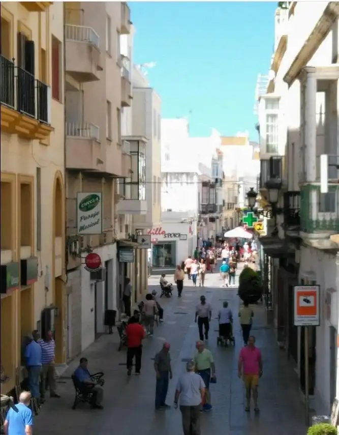 Vista exterior de Edificio en venta en Chiclana de la Frontera