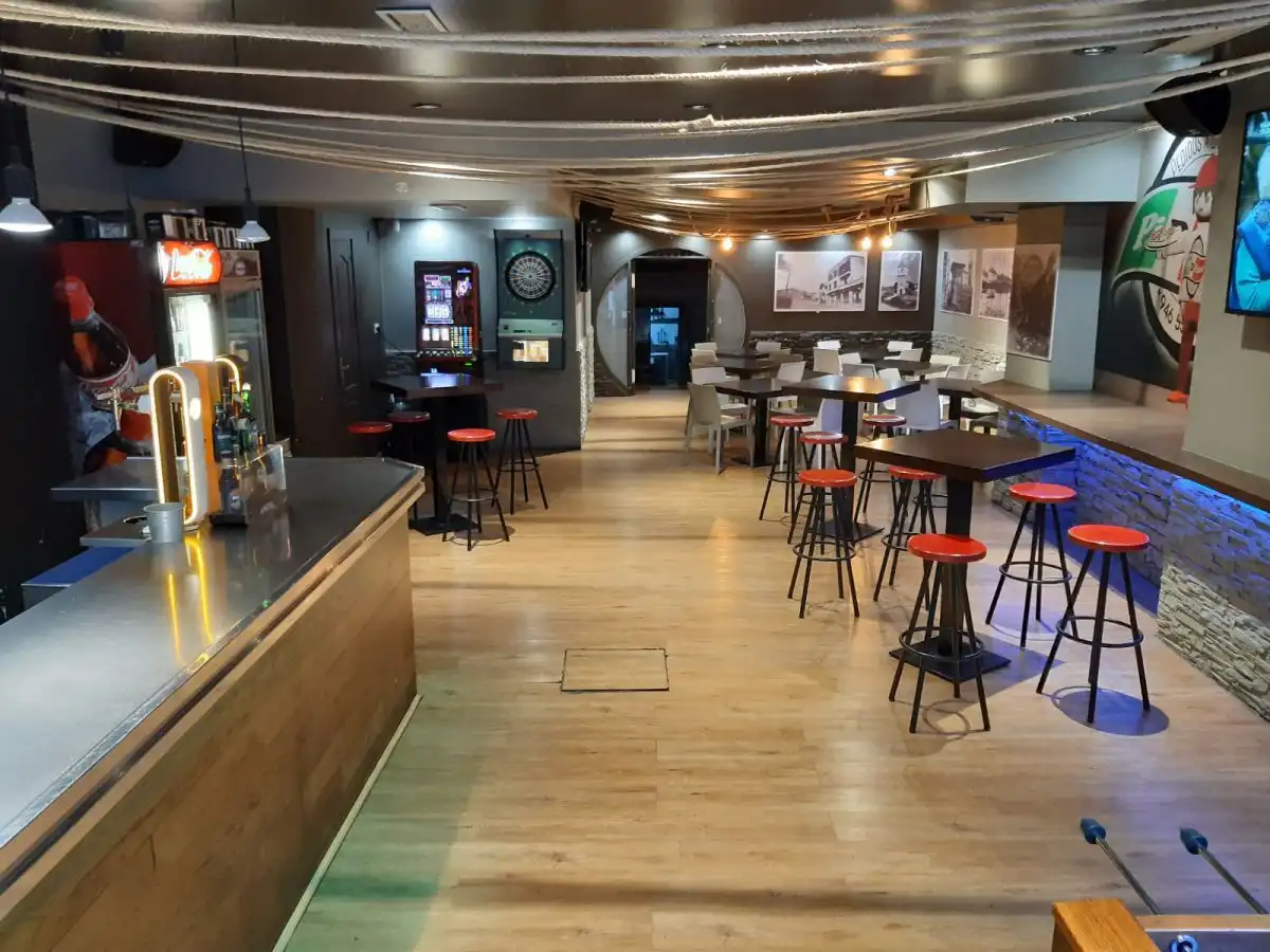 Local comercial en venta en Centro - Ariz - Uribarri, imagen 2