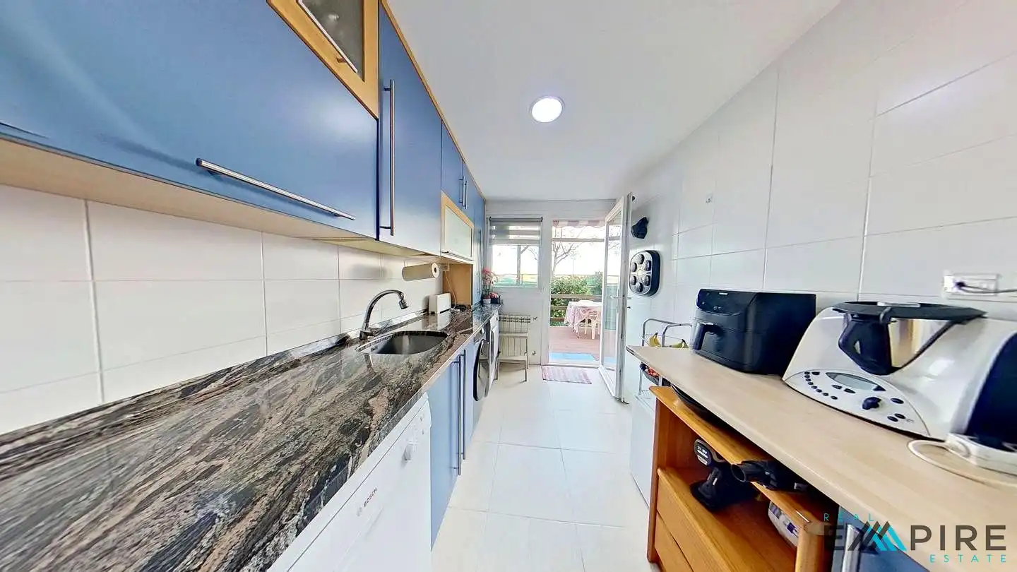 Cocina de Planta baja en venta en Parla Este