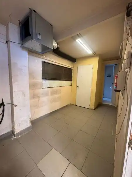 Local commercial à louer à BEGOÑA, imagen 5