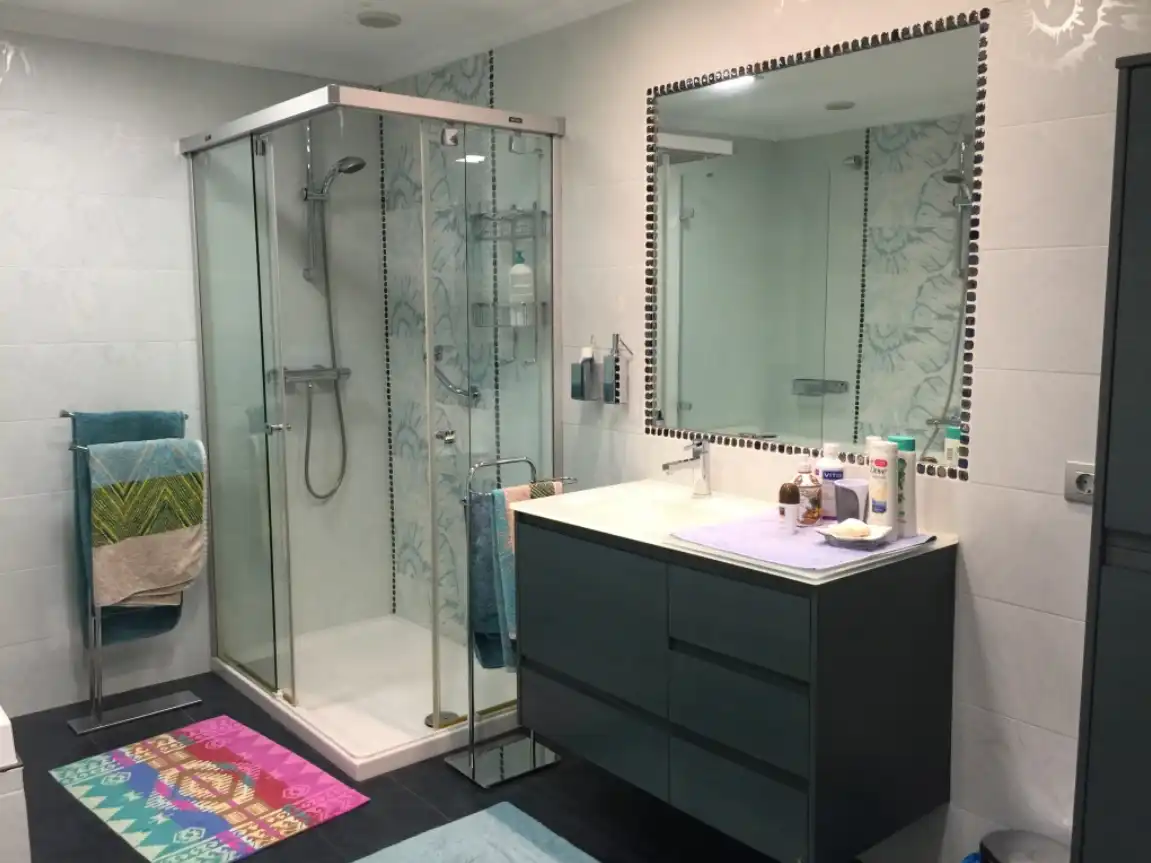 Bathroom of Detached homes for sale in Vitoria - Gasteiz  with Heating, Swimming Pool and Jacuzzi