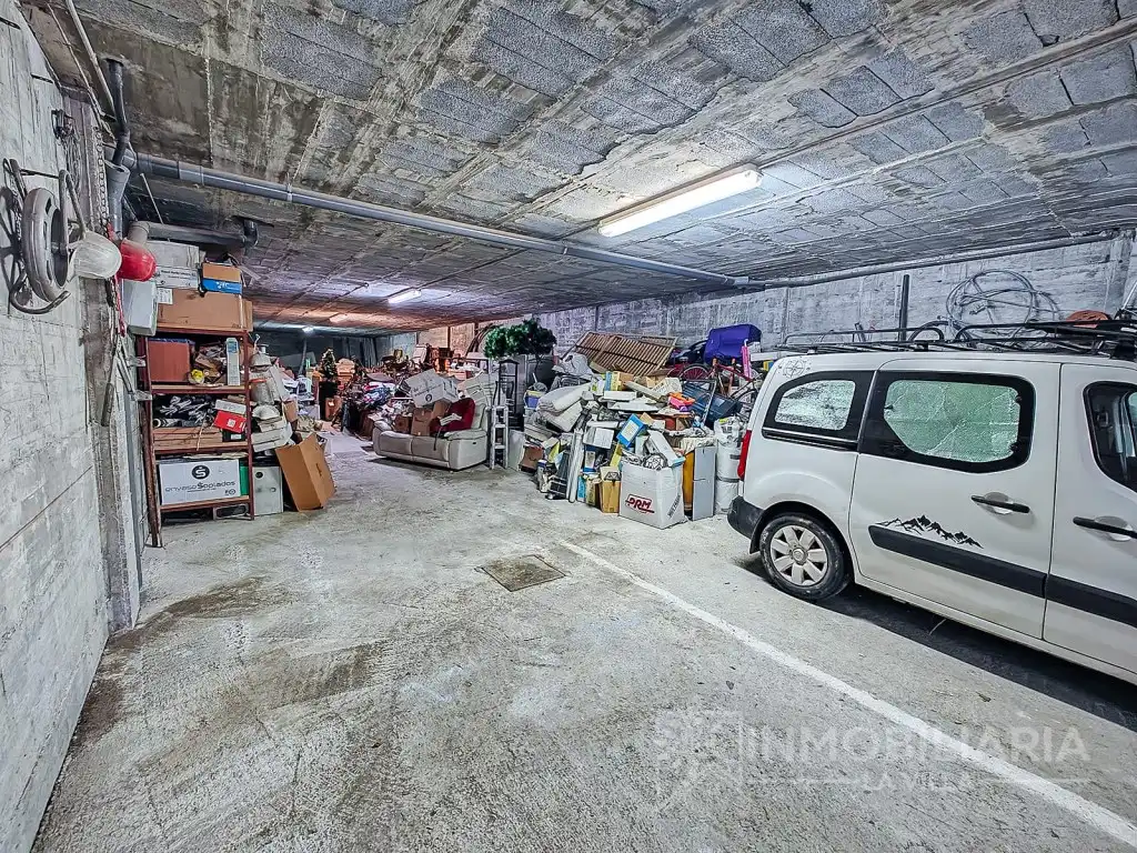 Local comercial en venda a Avenida Derechos Humanos, imagen 3