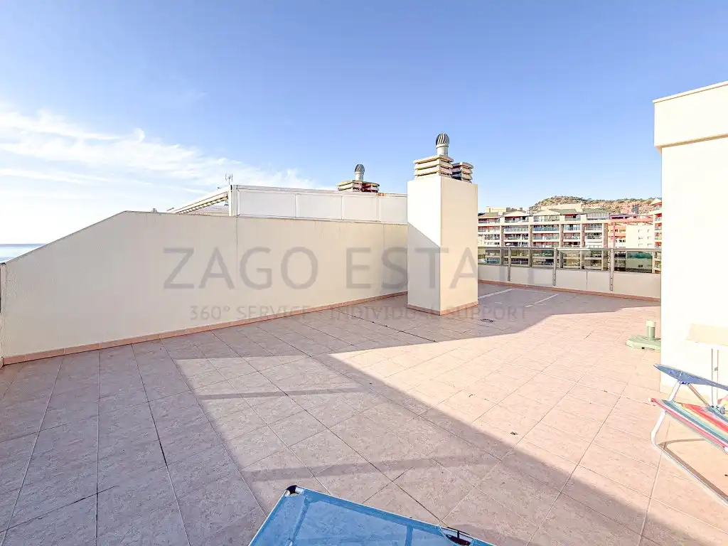 Àtic amb ascensor de lloguer a Calle Marinada, imagen 4
