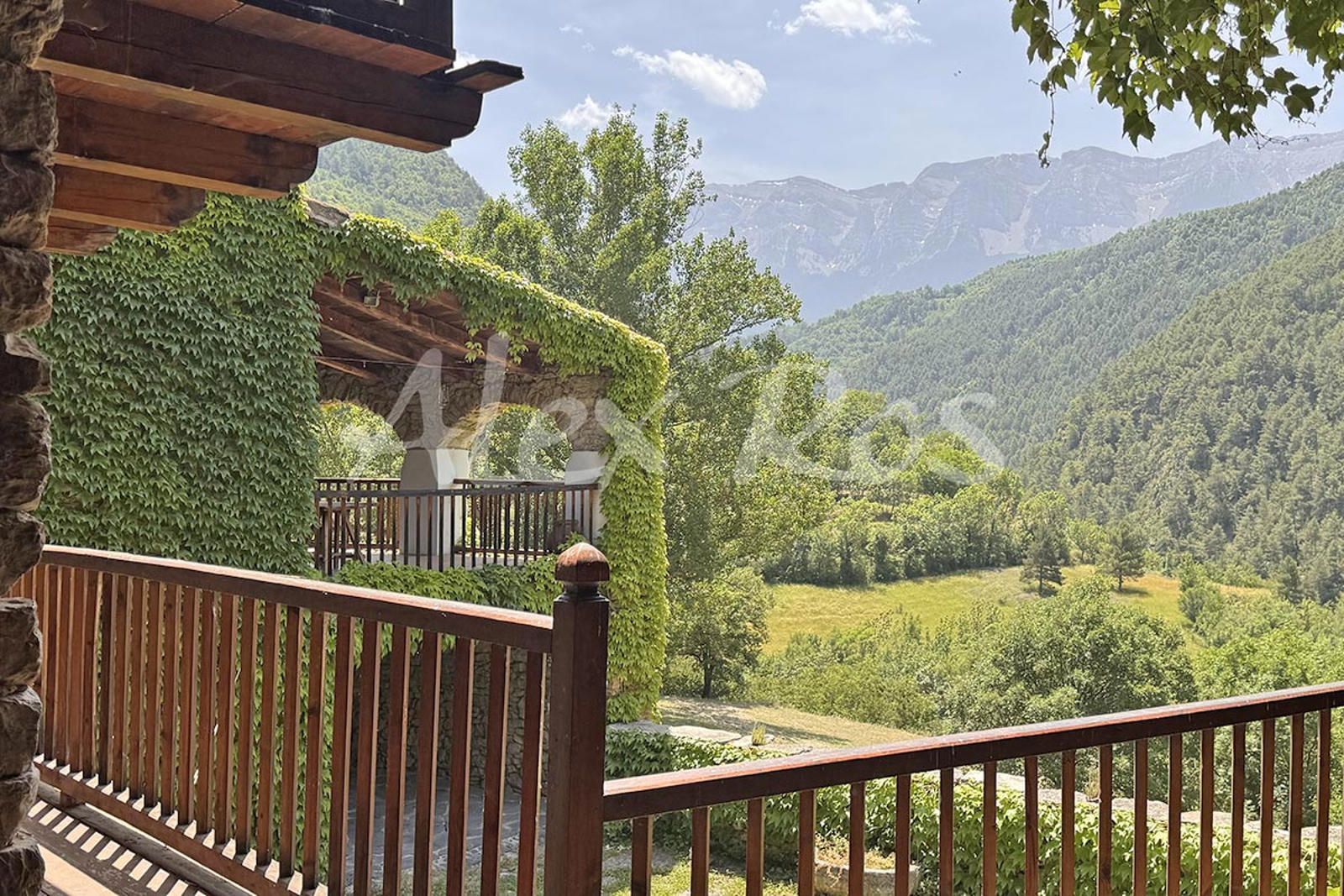 Garden of House or chalet for sale in Arsèguel  with Heating