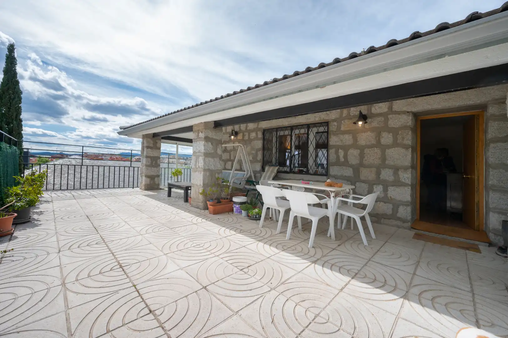 Terraza de Casa o chalet en venta en Colmenar Viejo con Aire acondicionado, Calefacción y Jardín privado
