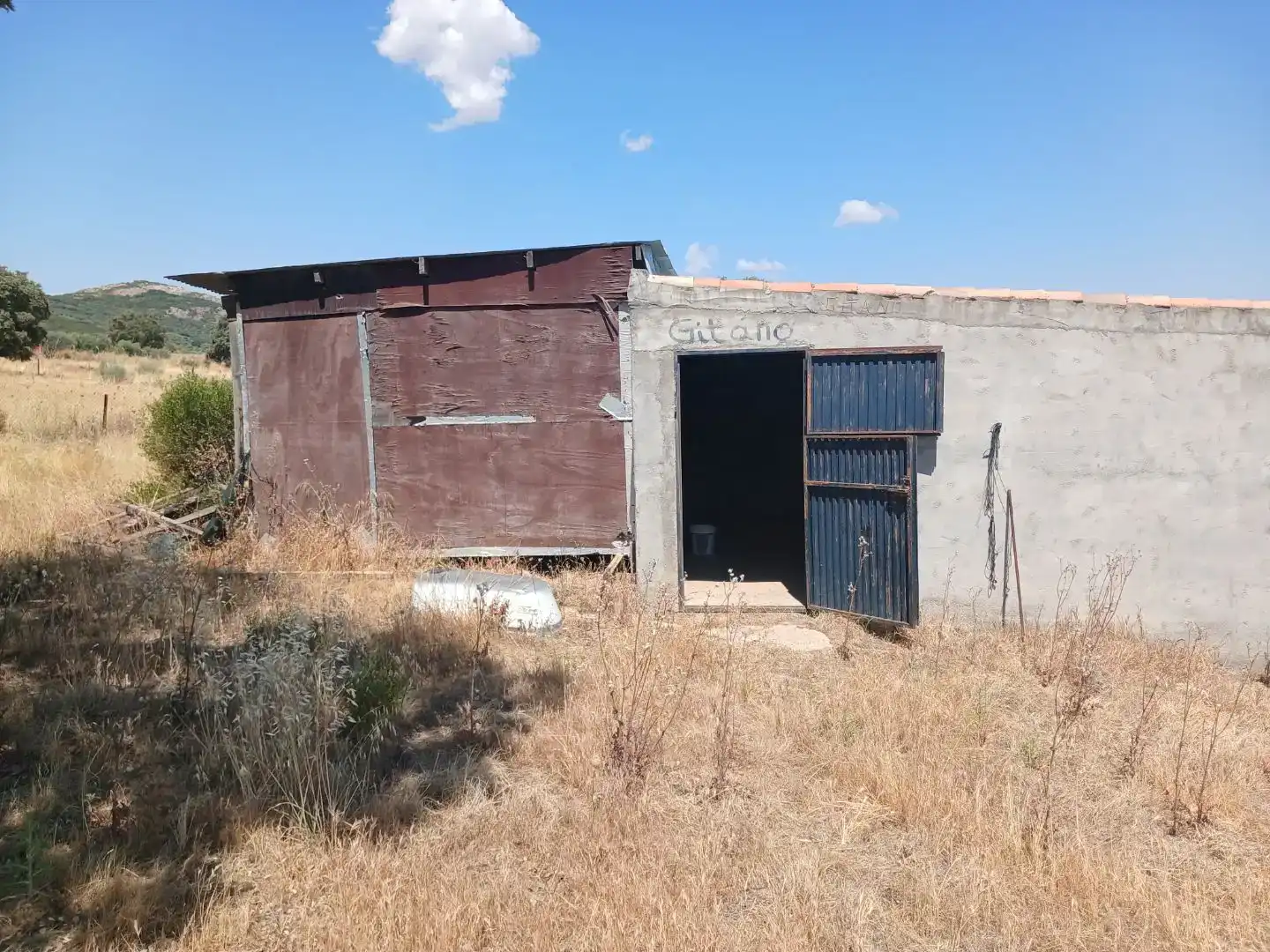 Vista exterior de Casa o xalet en venda en Brazatortas amb Aire condicionat