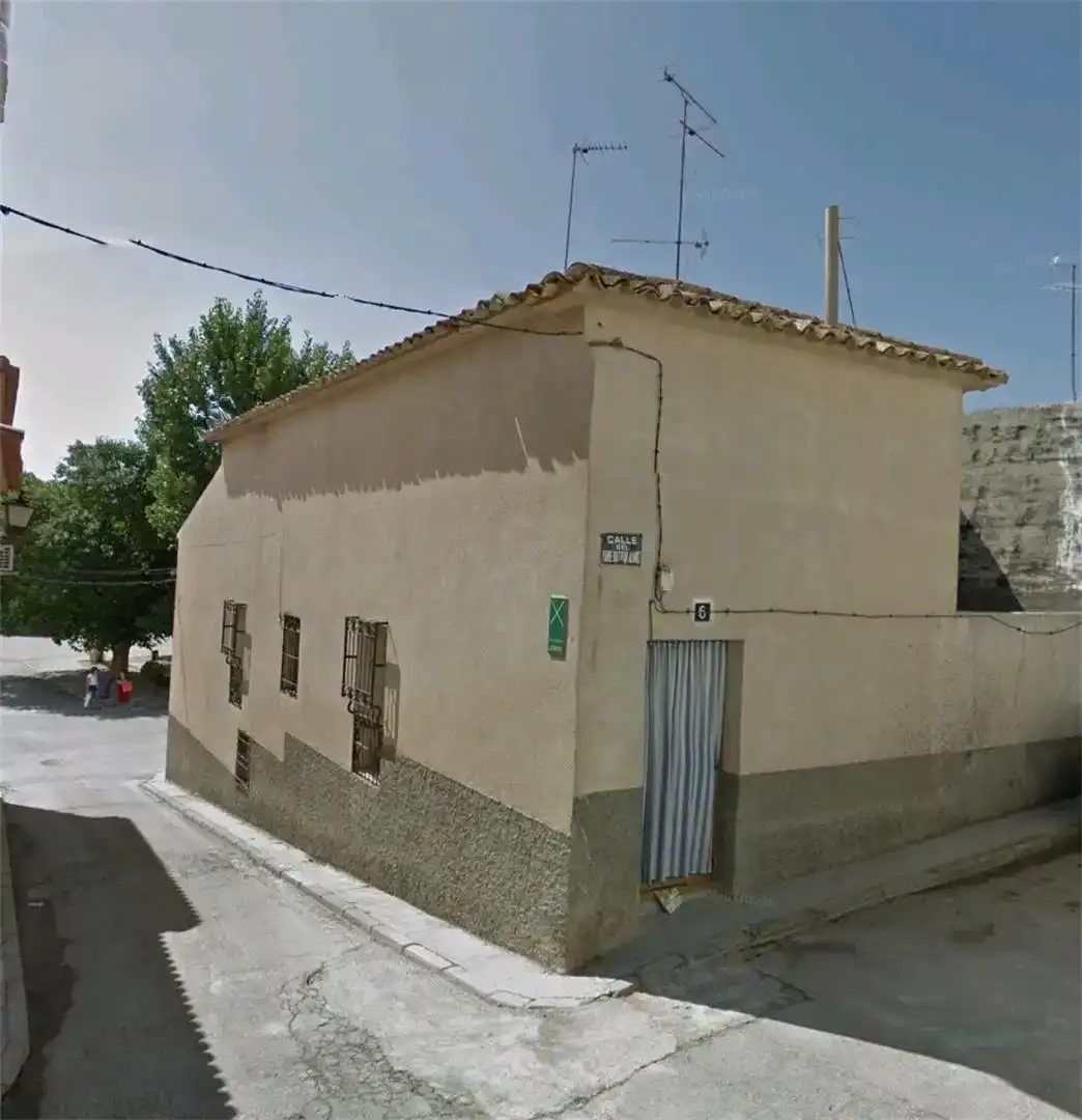Vista exterior de Casa adosada en venda en Belmonte amb Balcó