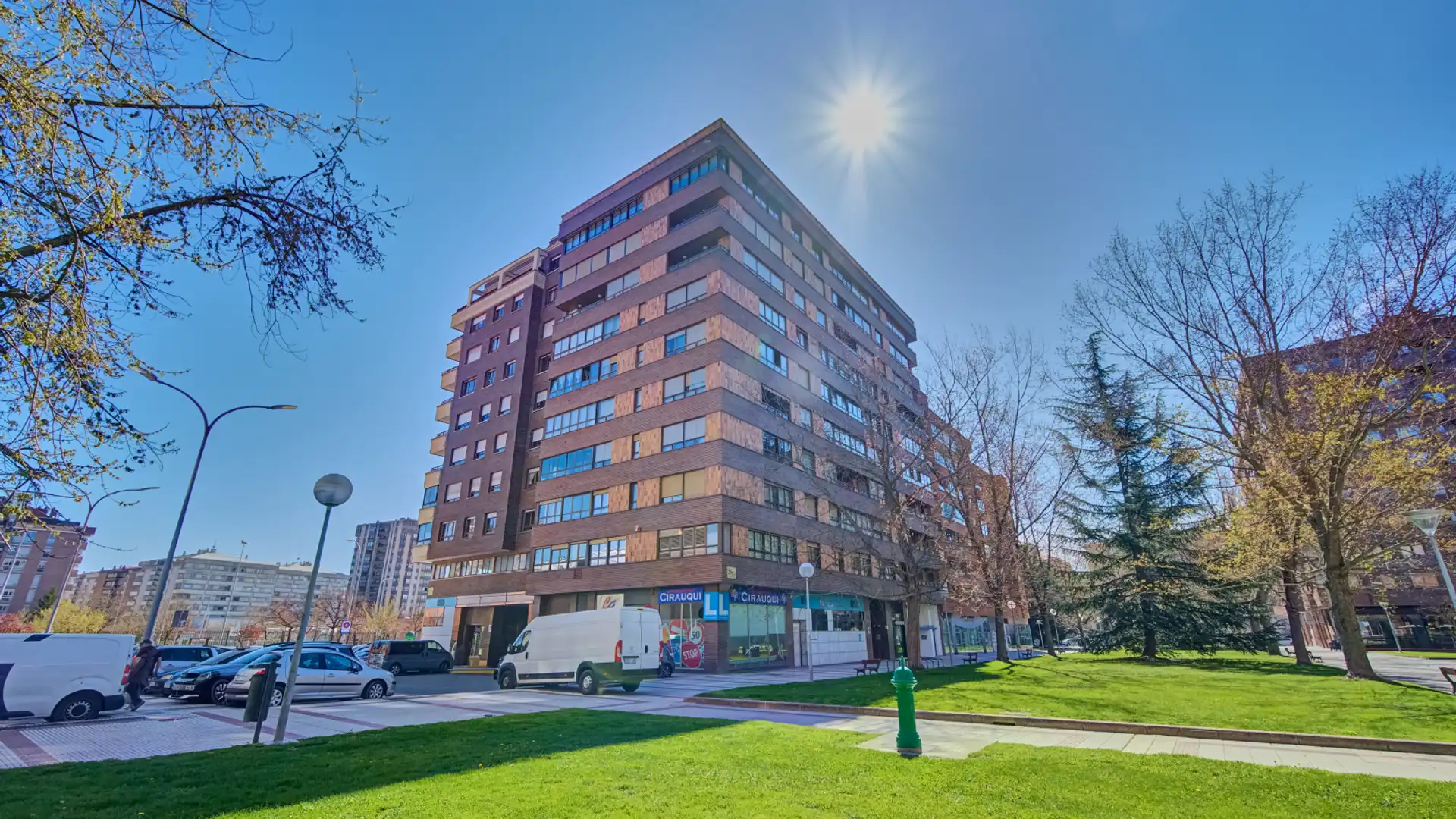 Vista exterior de Piso en venta en  Pamplona / Iruña con Aire acondicionado, Calefacción y Parquet