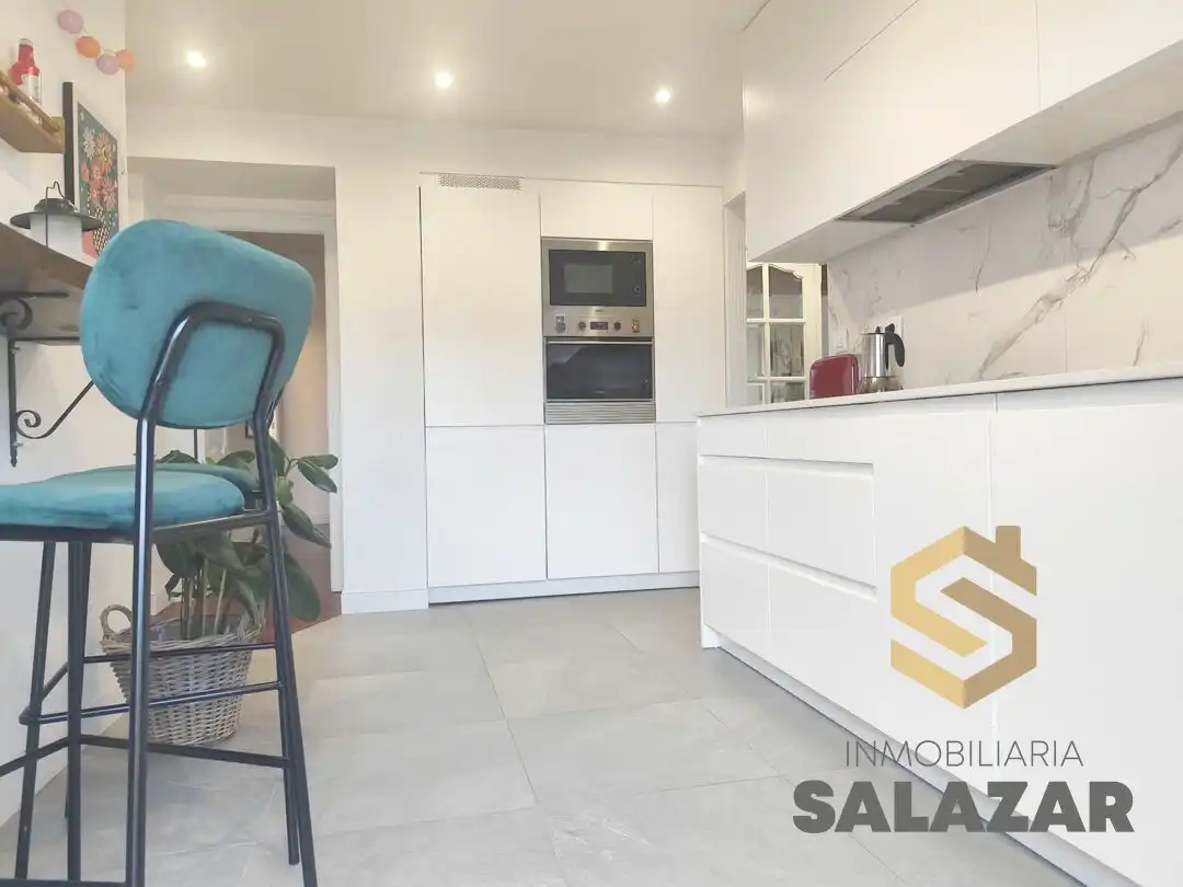Piso con terraza en venta en Careaga Placido Plaza, imagen 18