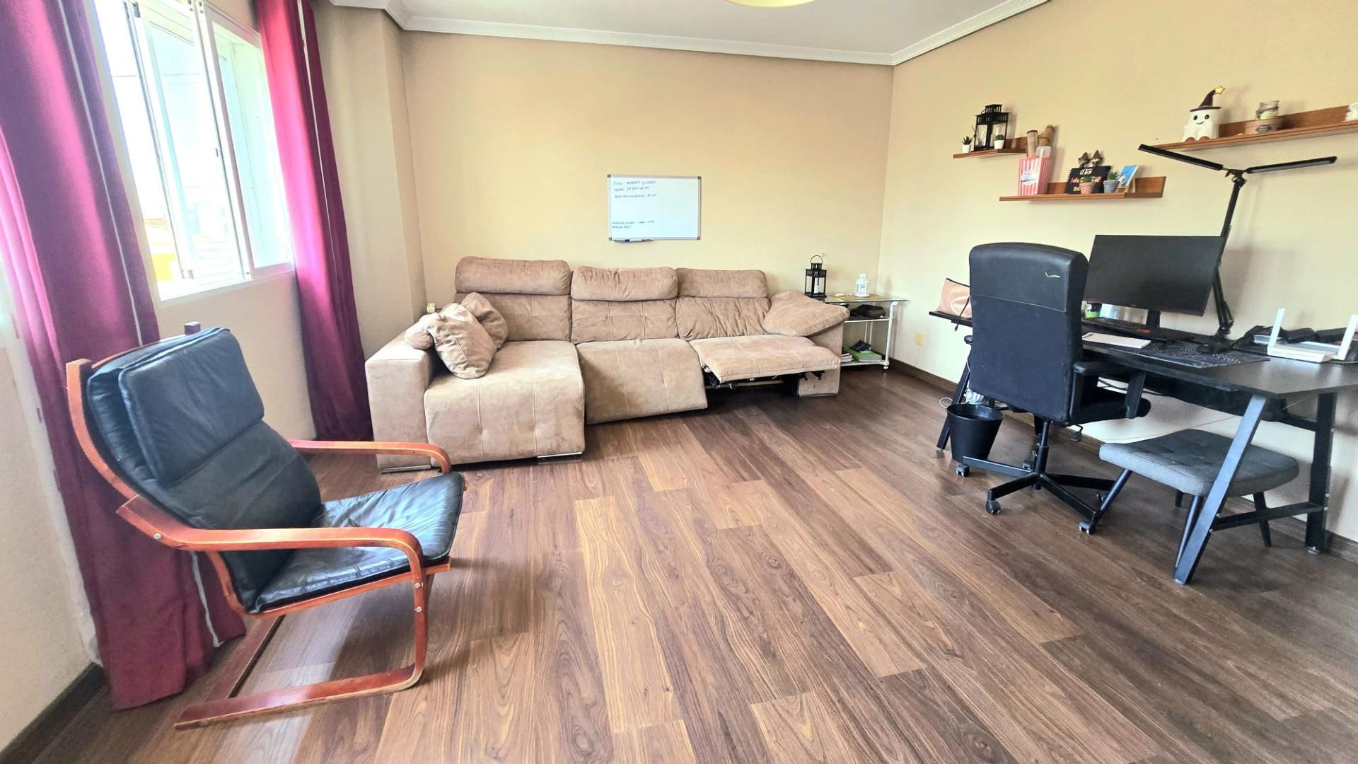 Sala d'estar de Pis en venda en Campos del Río