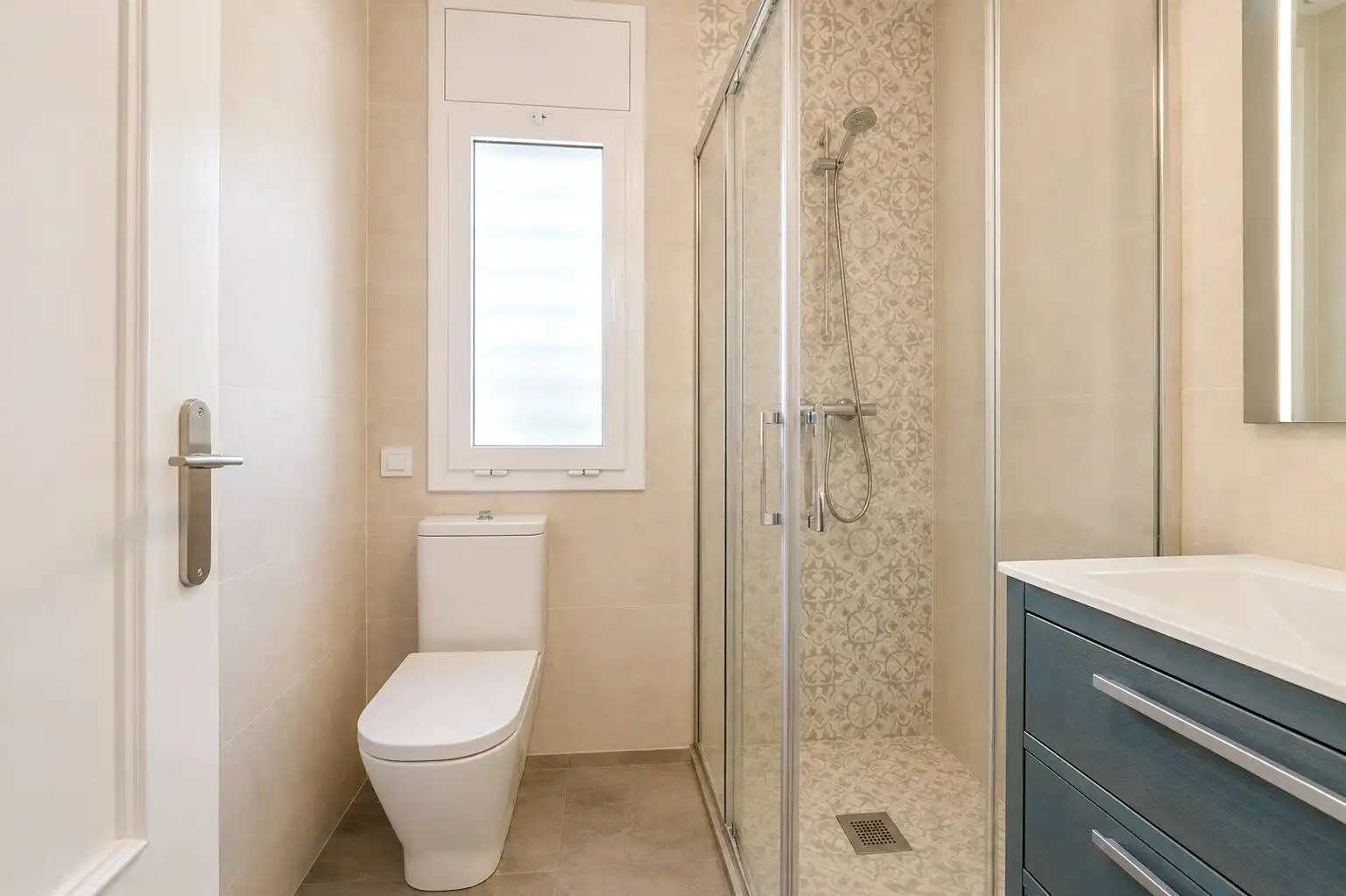 Bathroom of Houses for sale in Olèrdola  with Heating, Parquet flooring and Terrace