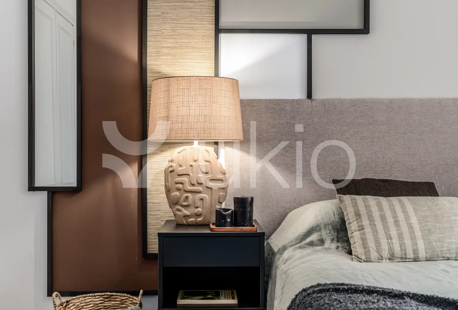 Dormitori de Apartament de lloguer en Madrid amb Aire condicionat, Calefacció i Moblat