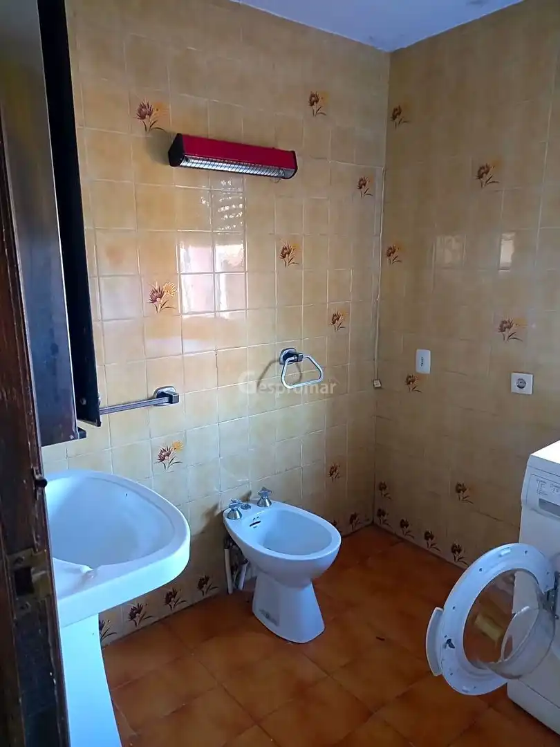 Baño de Casa o chalet en venta en A Teixeira  con Calefacción, Jardín privado y Terraza