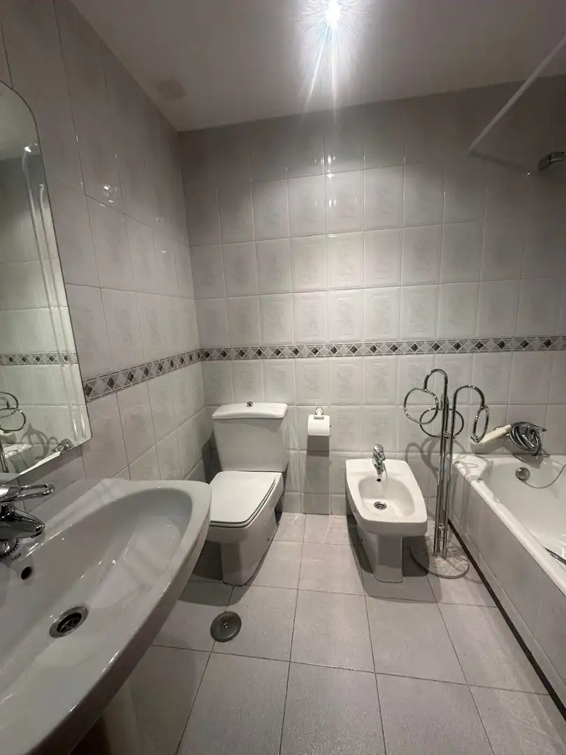 Baño de Piso en venta en León Capital  con Calefacción, Terraza y TV