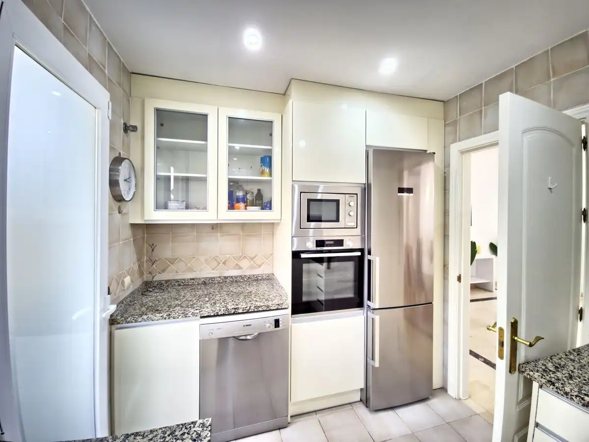 Apartament amb ascensor en venda a Elviria - Cabopino, imagen 12