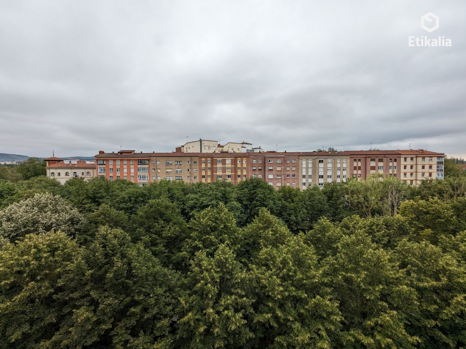 Exterior view of Flat to rent in Vitoria - Gasteiz  with Heating