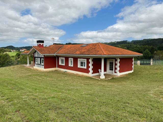 Casa-chalet en Venta en Kantera Bidea en Loiu