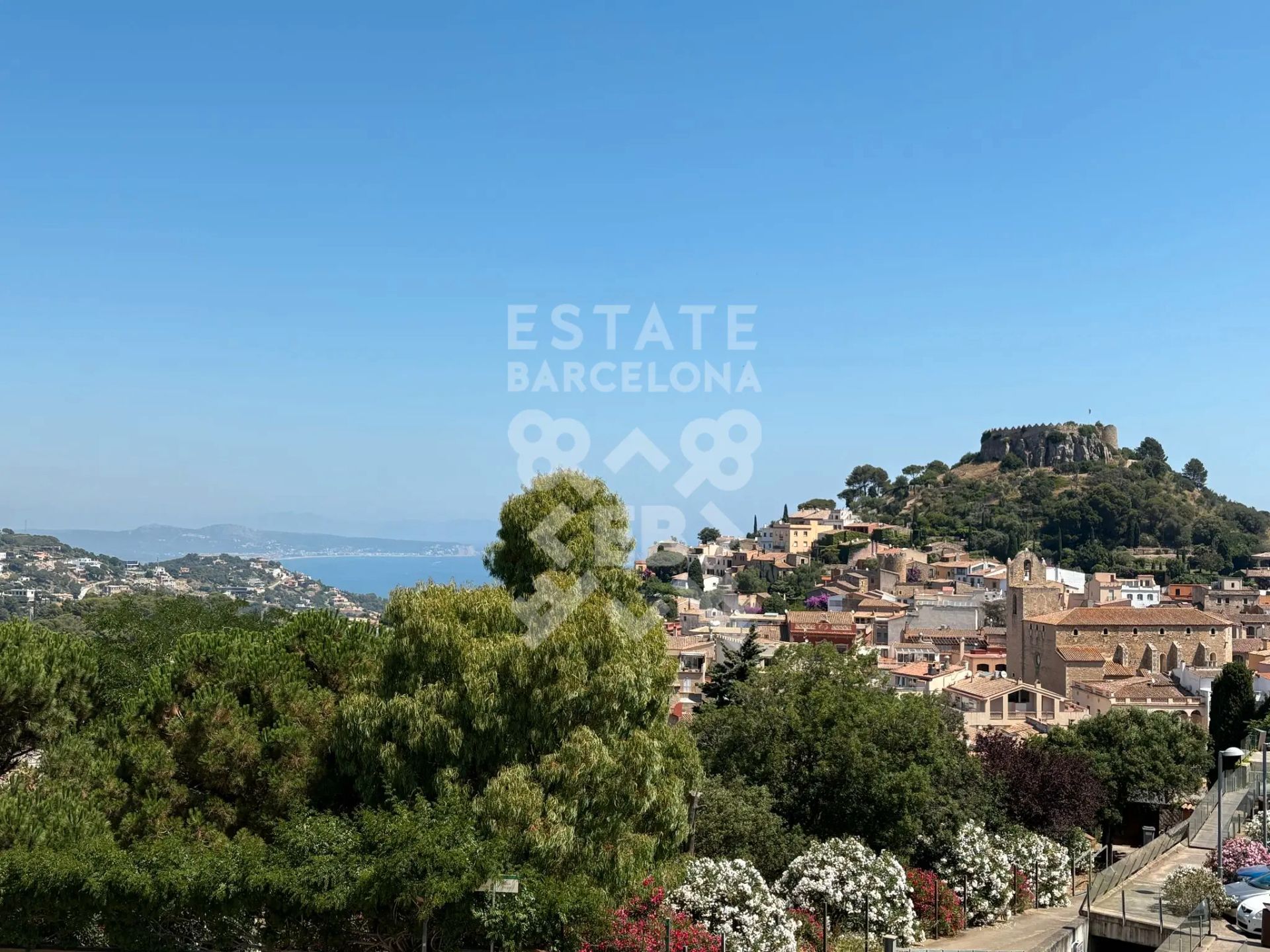 Vista exterior de Pis en venda en Begur amb Aire condicionat, Terrassa i Moblat