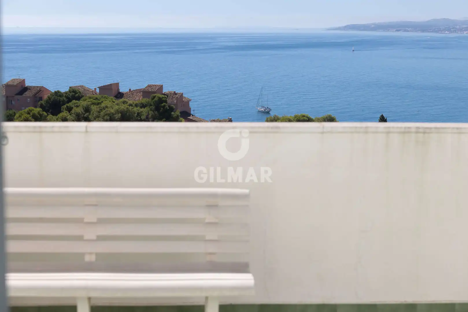 Terrassa de Pis en venda en Estepona amb Calefacció, Piscina i Balcó