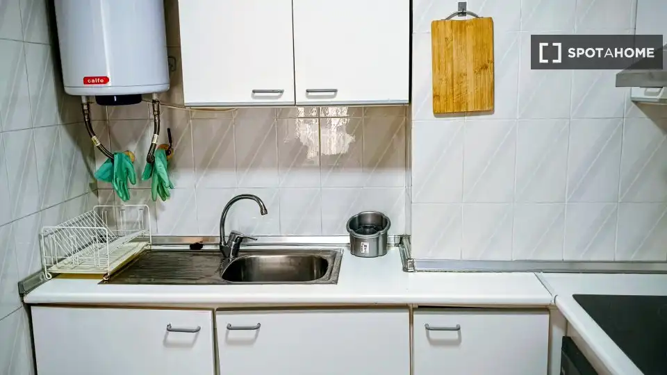 Küche von Wohnungen zur untervermieten in Benidorm mit Klimaanlage, Terrasse und Möbliert
