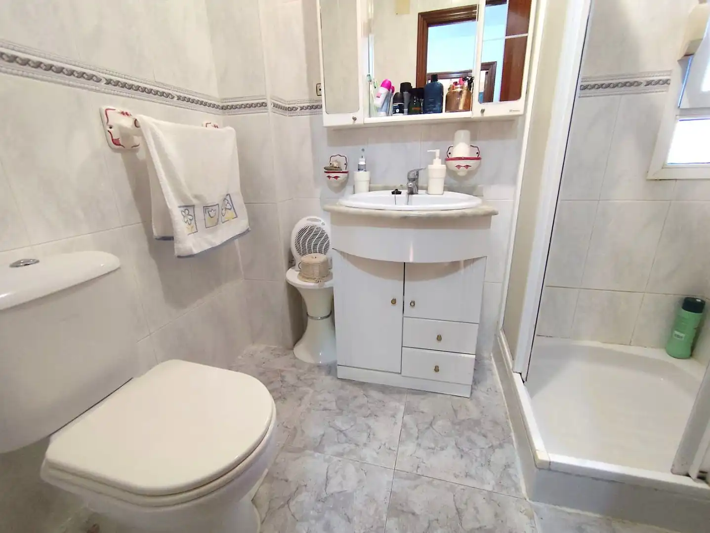 Baño de Piso en venta en Alcalá de Guadaira con Terraza y Trastero
